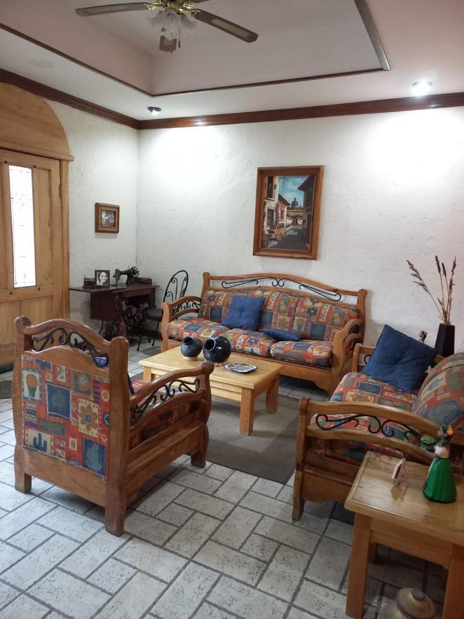 אידלגו דל פראל Home Stay Maria מראה חיצוני תמונה
