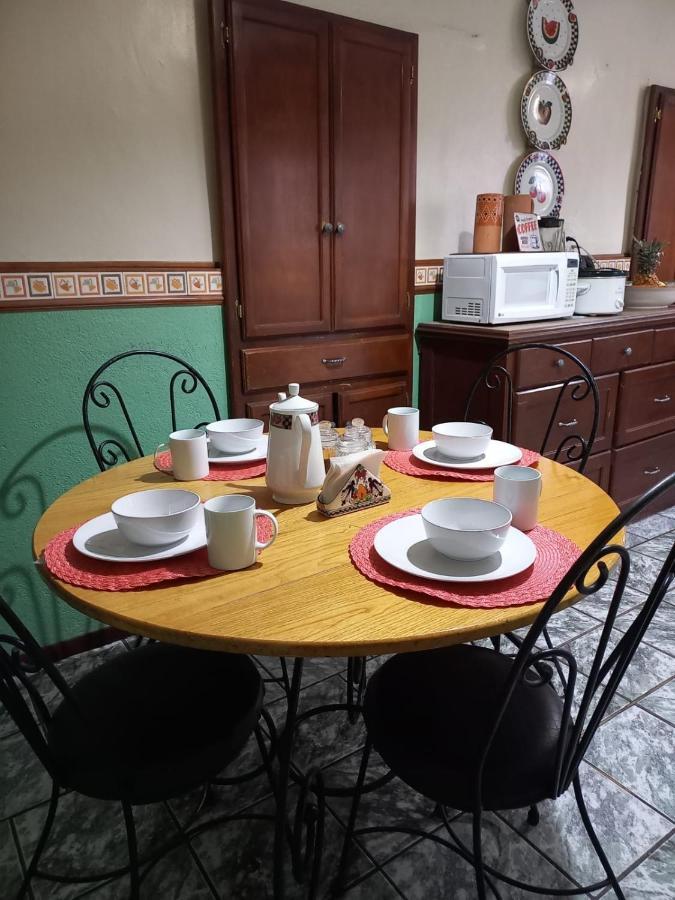 אידלגו דל פראל Home Stay Maria מראה חיצוני תמונה